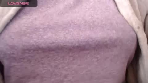 lenagolden online show from March 15, 2026, 11:27 am