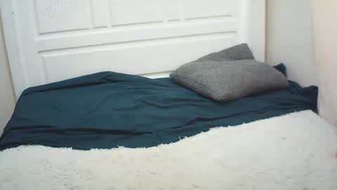 lenah6 online show from November 17, 2025, 4:07 am