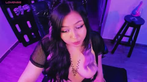 Lenna Kang online show from February 11, 2026, 11:21 pm