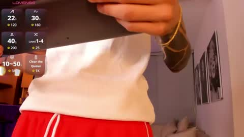 Snapshot of lennercollins_ chatting on July 17, 2026, 7:15 am Lenner INDEPENDENT MODEL online show from July 17, 2026, 7:15 am