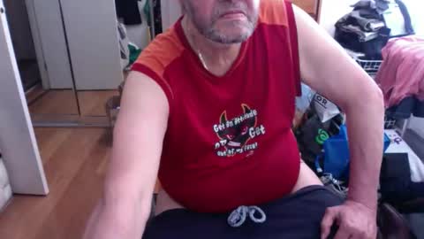 Pussylicker online show from November 25, 2025, 11:49 pm