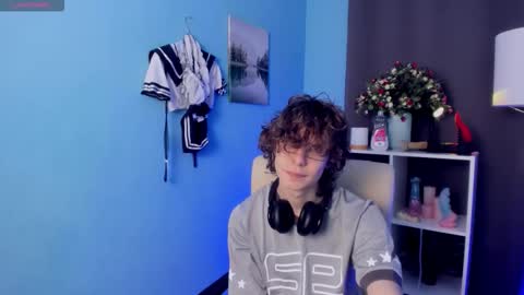 Leo online show from November 19, 2025, 5:13 pm