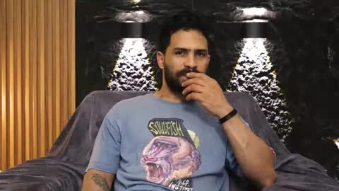 Leo  Diaz online show from February 25, 2026, 2:21 am