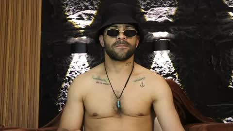 Leo  Diaz online show from May 16, 2026, 12:40 am