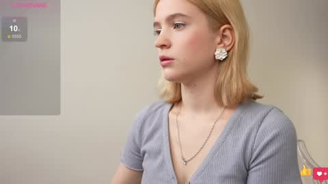  Ashly  online show from December 25, 2024, 3:06 pm