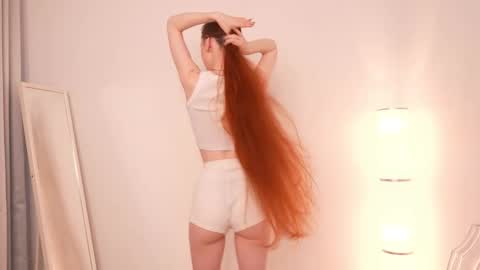  Ashly  online show from October 12, 2025, 8:13 am