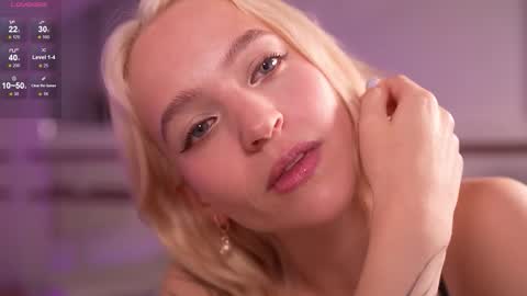  Ashly  online show from October 18, 2025, 3:35 pm