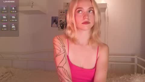  Ashly  online show from November 13, 2025, 3:33 pm