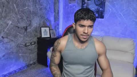 Snapshot of leo_taro chatting on October 20, 2025, 11:27 pm Leo independent model online show from October 20, 2025, 11:27 pm