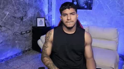 Snapshot of leo_taro chatting on November 14, 2025, 12:42 am Leo independent model online show from November 14, 2025, 12:42 am