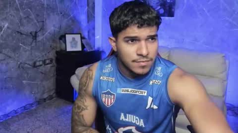 Snapshot of leo_taro chatting on November 26, 2025, 2:12 am Leo independent model online show from November 26, 2025, 2:12 am