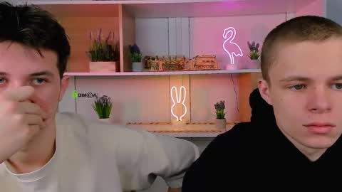 leo_valor online show from December 16, 2025, 12:32 pm