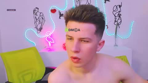 leo_valor online show from February 17, 2026, 8:04 pm