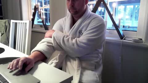 Leofromsweden online show from December 16, 2025, 8:30 am