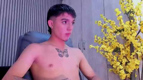 Snapshot of leohard_ chatting on December 20, 2025, 2:57 pm leohard_ online show from December 20, 2025, 2:57 pm