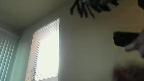 LeoMalonee online show from December 23, 2024, 12:14 am