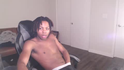 LeoMalonee online show from January 24, 2025, 2:07 am