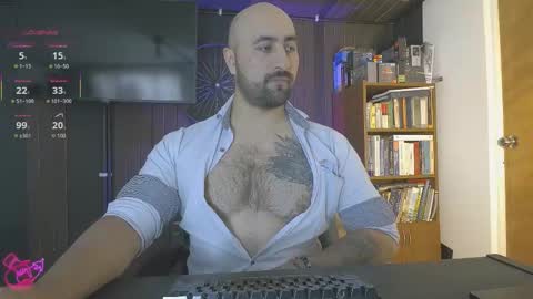 Snapshot of leon_1717 chatting on February 6, 2026, 2:42 pm Leon online show from February 6, 2026, 2:42 pm