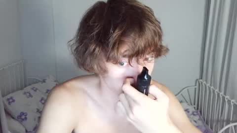 Snapshot of leon_heart666 chatting on May 8, 2026, 10:04 pm Leon online show from May 8, 2026, 10:04 pm
