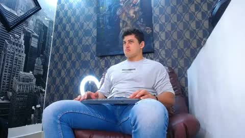 Leon Smoron online show from March 30, 2026, 2:01 am