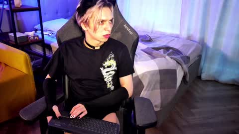 Snapshot of leon_yuugen chatting on January 30, 2025, 7:29 am Leon online show from January 30, 2025, 7:29 am