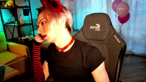 Snapshot of leon_yuugen chatting on February 8, 2025, 10:29 am Leon online show from February 8, 2025, 10:29 am