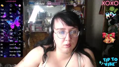 Leona Harrison online show from December 13, 2024, 8:15 pm