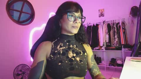 LeonaMoon online show from June 6, 2026, 2:22 pm