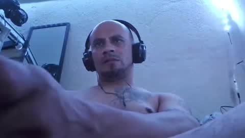 leonar0101 online show from December 5, 2024, 11:16 am