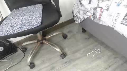 Snapshot of leonella_ass__ chatting on January 3, 2025, 7:39 pm Leonella online show from January 3, 2025, 7:39 pm