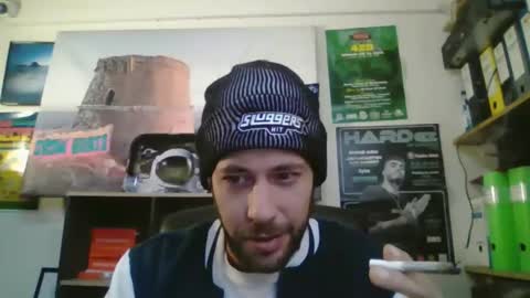 leonidascum online show from December 22, 2025, 1:08 pm