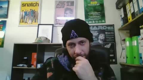 Snapshot of leonidascum chatting on February 4, 2026, 12:44 pm leonidascum online show from February 4, 2026, 12:44 pm