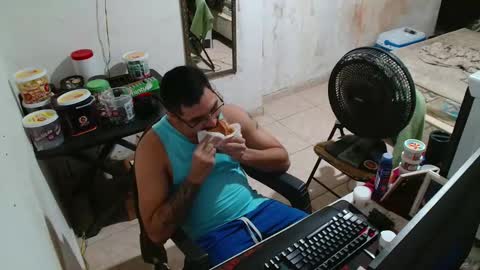 leonino231 online show from January 9, 2026, 12:57 am