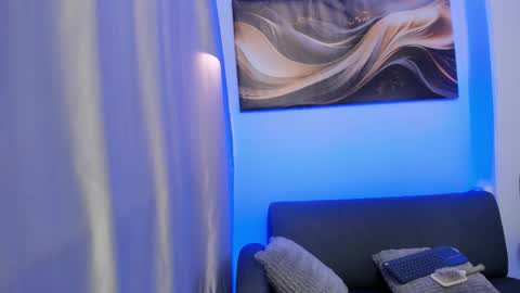 Leo  online show from February 17, 2026, 4:09 am