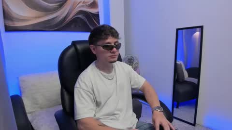 Leo  online show from March 5, 2026, 4:08 am