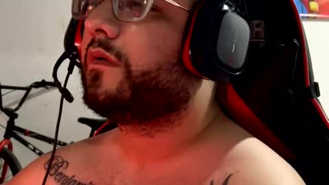 Snapshot of leosalvaje chatting on November 16, 2025, 5:02 am Leo Salvaje online show from November 16, 2025, 5:02 am