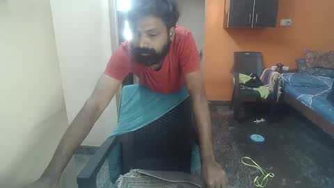 Snapshot of leosbroad chatting on January 20, 2025, 6:10 am Leo online show from January 20, 2025, 6:10 am