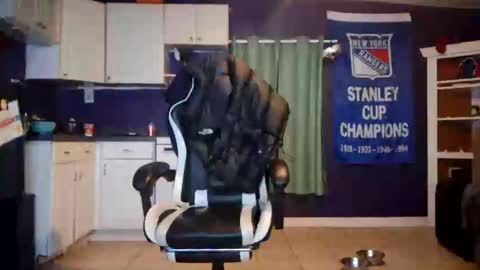 Keith online show from November 4, 2025, 10:25 am