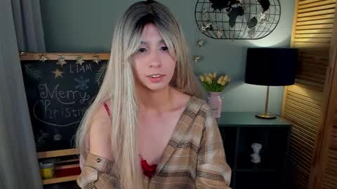 Eveline online show from January 11, 2026, 1:43 am