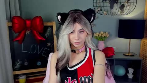 Eveline online show from February 16, 2026, 1:24 am