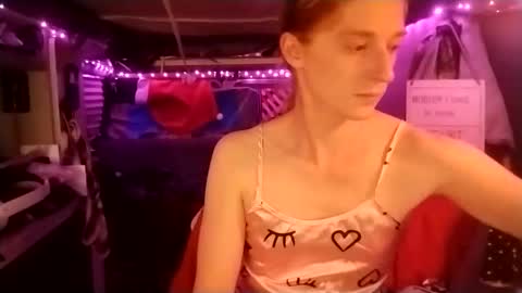 LesleyGumGrass- The Boring Trans girl online show from February 15, 2025, 12:59 am