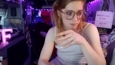 LesleyGumGrass- The Boring Trans girl online show from February 24, 2025, 8:36 pm