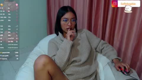 Snapshot of leslie__anderson chatting on March 8, 2025, 8:33 am Leslie online show from March 8, 2025, 8:33 am