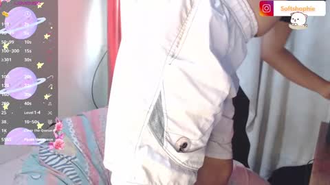 Snapshot of leslie__anderson chatting on September 20, 2025, 12:17 pm Leslie online show from September 20, 2025, 12:17 pm