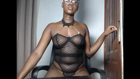 leslie online show from March 15, 2026, 12:49 am