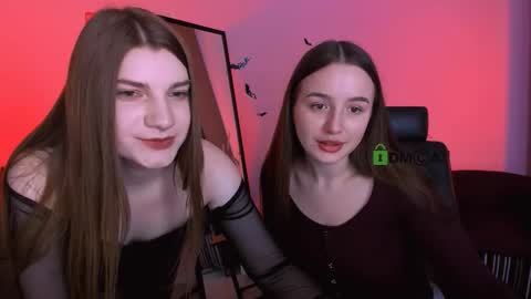 leslie_bird online show from November 6, 2025, 9:43 am