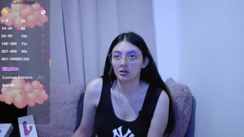 lessliee online show from June 20, 2026, 7:22 am