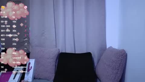 lessliee online show from July 5, 2026, 5:58 am