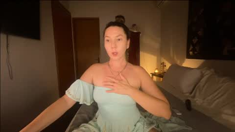 lessya_magic online show from May 24, 2026, 12:43 pm