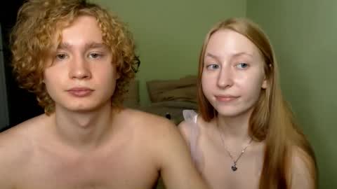 Alisa  Jhony online show from October 22, 2025, 2:28 pm